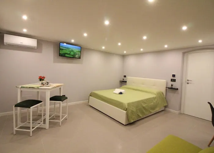 Levante 171 לינה וארוחת בוקר בארי